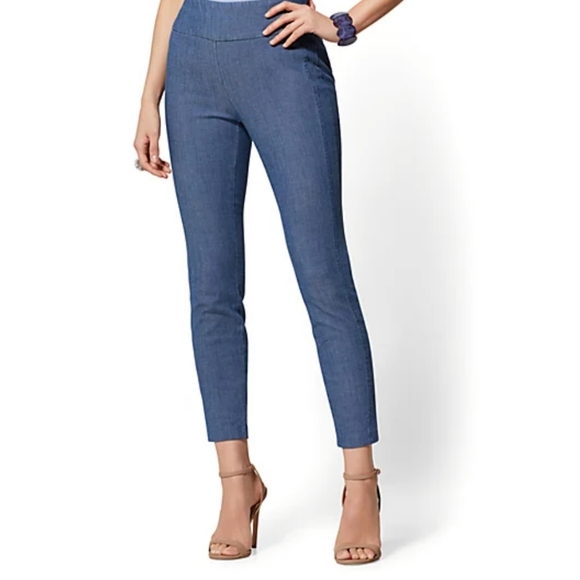 NWT New York and Company Ankle Women's Pants